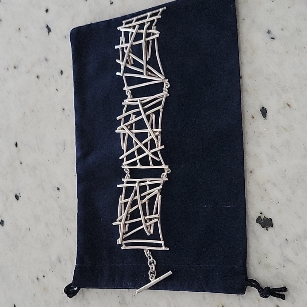 Art bracelet